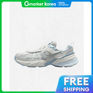 Nike | รองเท้าผู้หญิง V2K สีขาวอมเทา Platinum Tint Summit Light Smoke Grey ไซส์ 24