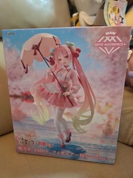 全新現貨 Taito AMP+ 初音未來櫻未來櫻花裙ver. 櫻初音 景品 Figure