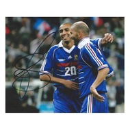 ภาพถ่ายขนาด 8x10 นิ้ว พร้อมลายเซ็นของ David Trezeguet ศิลปินชาวฝรั่งเศส ลายเซ็นต์โดย David Trezeguet