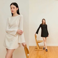 tresmade เดรสสั้นแขนบาน Faye Bell Sleeves Mini Dress