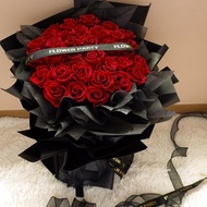 33朵永生玫瑰花束-酒紅色【限店面自取/台北市親送】