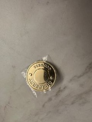 Burberry Goddess Pin