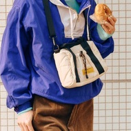 【熱門預購】KiU 加厚方形迷你波士頓包 (四色) K476