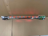 คิ้วฝากระโปรงท้าย​ fortunerมีไฟled สีชุปโครเมี่ยม มีไฟเลี้ยววิ่ง ​ ปี2005 2006 2007 2008 2009 2010 2