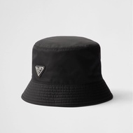 Prada 漁夫帽 S號 9.9新 降價為10500(11/10) 更新照片