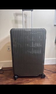 rimowa essential check in M grey size 26"