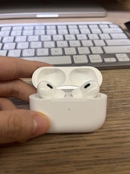 正版Apple AirPods Pro 2 連充電盒 lightning 