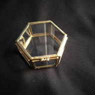 Mini hexagonal ring box size (6cmx2.5cm)