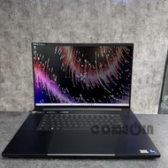 Razer Blade 18 / Intel Core i9-13980HX / 64GB Ram / 2TB SSD / GeForce RTX 4090 / QHD+ 240Hz