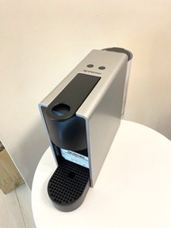 Nespresso ESSENZA MINI C30 咖啡機