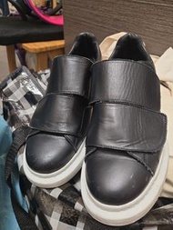 Alexander McQueen 黑色皮革魔術貼波鞋
