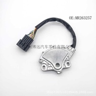 Suitable for Montropal Pajero Wave Box Gear Switch MR263257 8604A015 8604A053