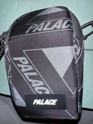 PALACE正版側背小包