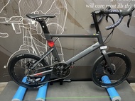 （陳列車出清）Java CL2 鋁合金碟剎彎把18速小輪徑