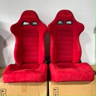 Bride Merah Seat Bucket Alcantara