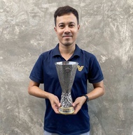 ถ้วยรางวัล Europa Cup / V585-V586