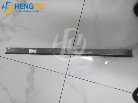 847x47x0.5mm 9 holes Wash Up Blade L2.010.403 for Heidelberg CD74 XL75 Printing Machine 845mm