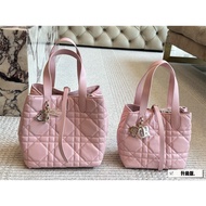 Messager Crossbody Bag Leather Shoulder Bag Women Ladies Popular Luxury Designer Classic Elegant