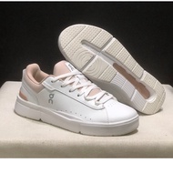 On The Roger Advantage Women's casual board shoes Tennis shoes