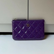 Chanel 紫色漆皮菱格一字拉鍊零錢包