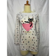 [READY Daily Kawaii Y2K Coquette Mori Goth Vintage Outfit] Top Sabrina Off Shoulder Cat