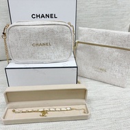 專櫃正貨💯 Chanel beauty贈品燙金絨絲質化妝袋(白金色)雙袋加自家製手鏈