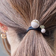 大人的球型髮圈 | 微微冒出的金色 | 咖啡摩卡