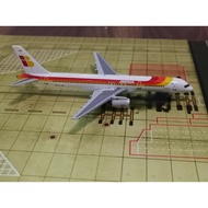 [Ready Stock] SKY400 1/400 Spain Iberia Air Iberia B757-200, EC-HIX with Original Packaging.This Bra