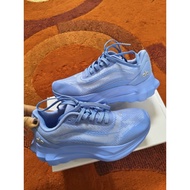 Alo shoes Wanita size 36