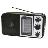 RADIO PORTABLE TOSHIBA USB AM FM TY HRU 30