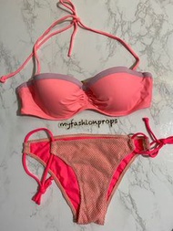 把握機會🎉🎉 Victoria’s Secret/ PINK/ La Senza/ Ambrelle  $39一件/$75一套 兩套起，不包郵費 歐洲泳衣內衣外貿單貨尾 只有一套 Size 大部分34B/ S/ M小量XS 部分可分開上下身買，請PM 部分已剪牌/色差問野介意勿拍