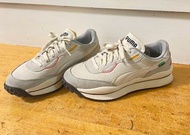 9成新！Puma style rider play on復古奶油色24.5cm