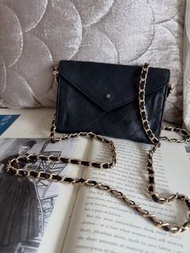多年正版正貨商標門市現貨 可免息分期 chanel black leather short wallet on chain/  bag  vintage 黑色 中古 復古 古董袋 袋 已改 woc w
