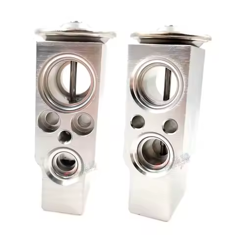 701820679D A/C Expansion Valve For 97-03 VW Volkswagen Caravelle 2.5 New Jetta 01-11 Opel Combo Tour