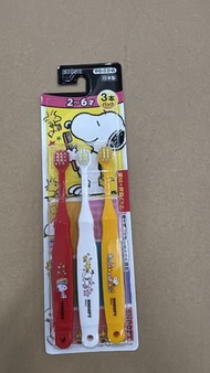 EBISU惠百施 SNOOPY史努比 2-6歲兒童牙刷 3支裝（顏色隨機送出）【平行進口】