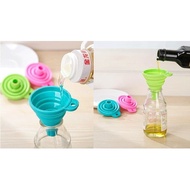 Dreamland Round Funnel Foldable Water Silicone Rubber Oil Collapsible Mini Funnel