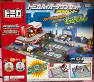 tomy tomica 消防車 警車 消防局 警察局 緊急行動 場景 情景 停車場 維修場 禮物 聖誕禮物 新年禮物