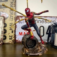 Anime Anime Avengers 3 Infinity War Iron Squatting Spiderman Ornaments Anime