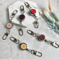 真皮 伸縮扣/易拉扣/伸縮拉環 可打印1字 不含證件套