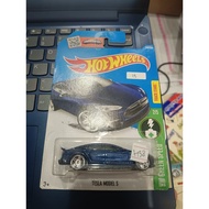 HW Hot wheels tesla model s green speedHW