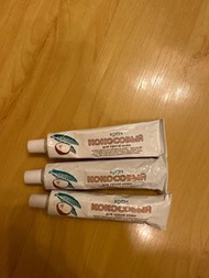 Kpem kokocoBbin coconut hand cream 椰子油潤手霜 / herbacin camille hand cream 德國小甘菊 經典配方護手霜 / POLA THE HAN
