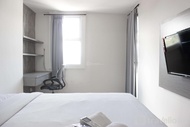  2 ห้องนอน 1 ห้องน้ำส่วนตัว ขนาด 44 ตร.ม. – ซิอัมบูลูอิท (Simply 2BR without Living Room Apartment a