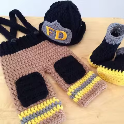 Baby Photography Props Firefighter Three Piece Set Baby Growth Commemorative Gift Hand Woven Hat Pho