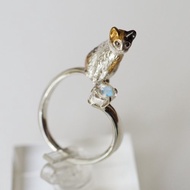 坐姿三花貓紅紋石拉長石戒指