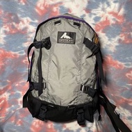 90% new 美國製 Gregory Day and half pack 33L grey &amp; purple trim backpack 淺灰色 紫色邊 大背囊 書包 背包 made in usa