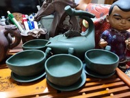 周才軍 一片清心 綠紫砂茶壺+4個茶杯 附證書及親筆簽名