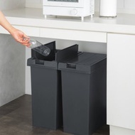 日本TONBO UNEED系列翻蓋對開垃圾桶 45L