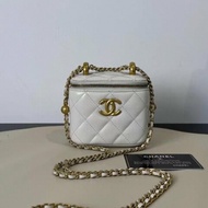 CHANEL 手工坊21A雙金球mini小盒子包 8.5*11*7cm  98新配件塵袋