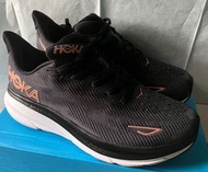 Hoka Clifton 9