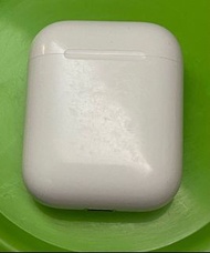 Airpods 充電盒